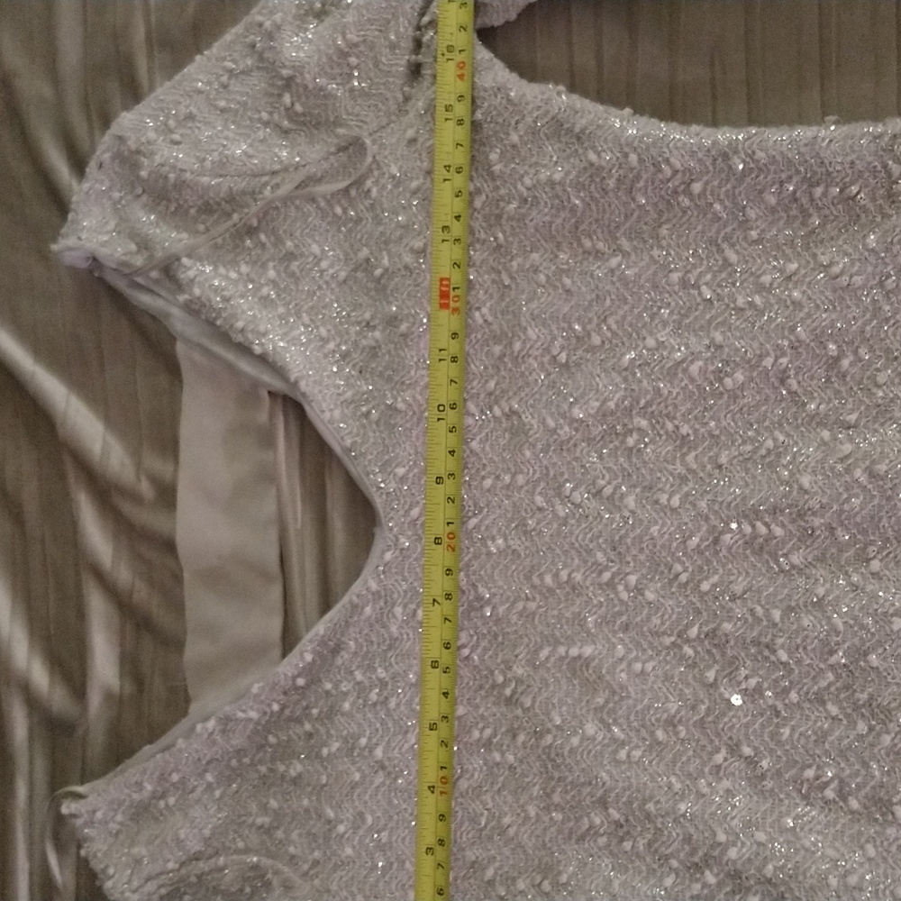 Jennifer Lopez Long Sleeve Top - Picture 3 of 7